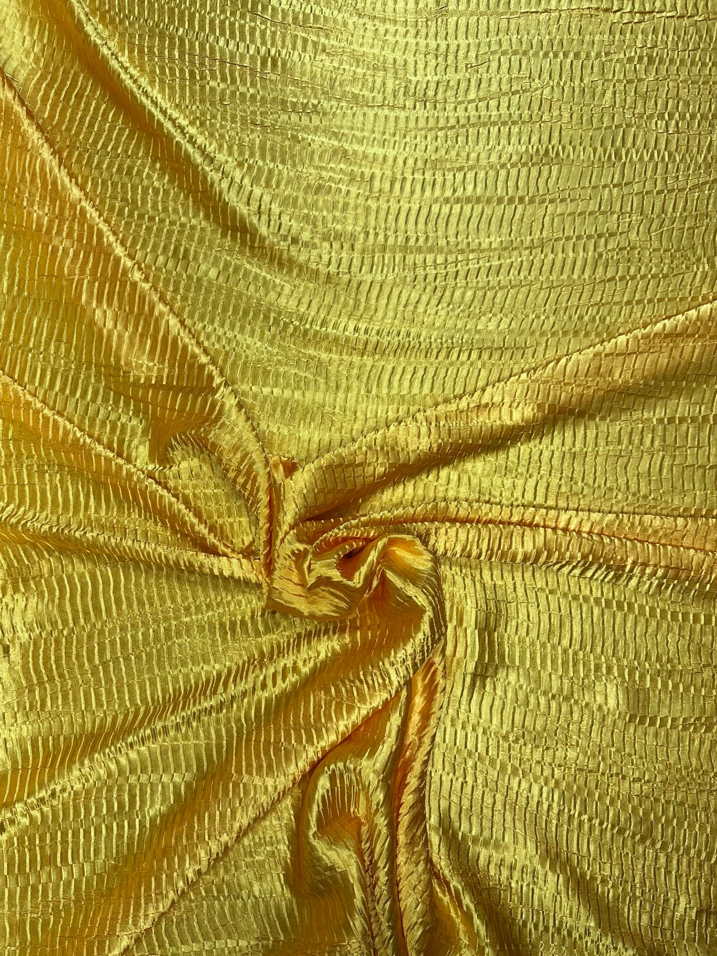 Scaly Satin Gold